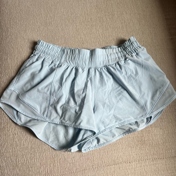 Lululemon Light Blue size 6 shorts - Picture 2 of 3
